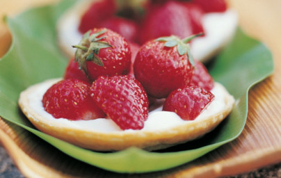 LCHF Kokoscreme mit Erdbeeren LCHF Kokoscreme mit Erdbeeren